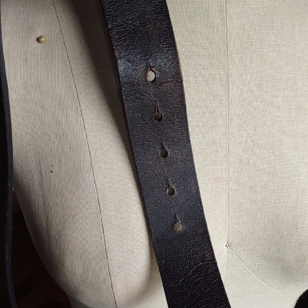 Fossil Men's Brown Leather Belt - Picture 3 of 8